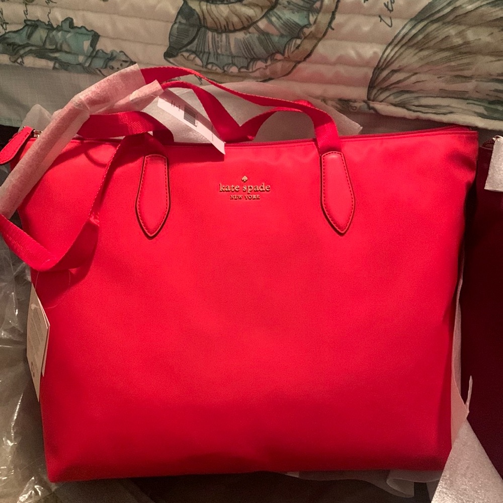 kate spade.Great for vacation get sways!!!NWT 💕   packable.